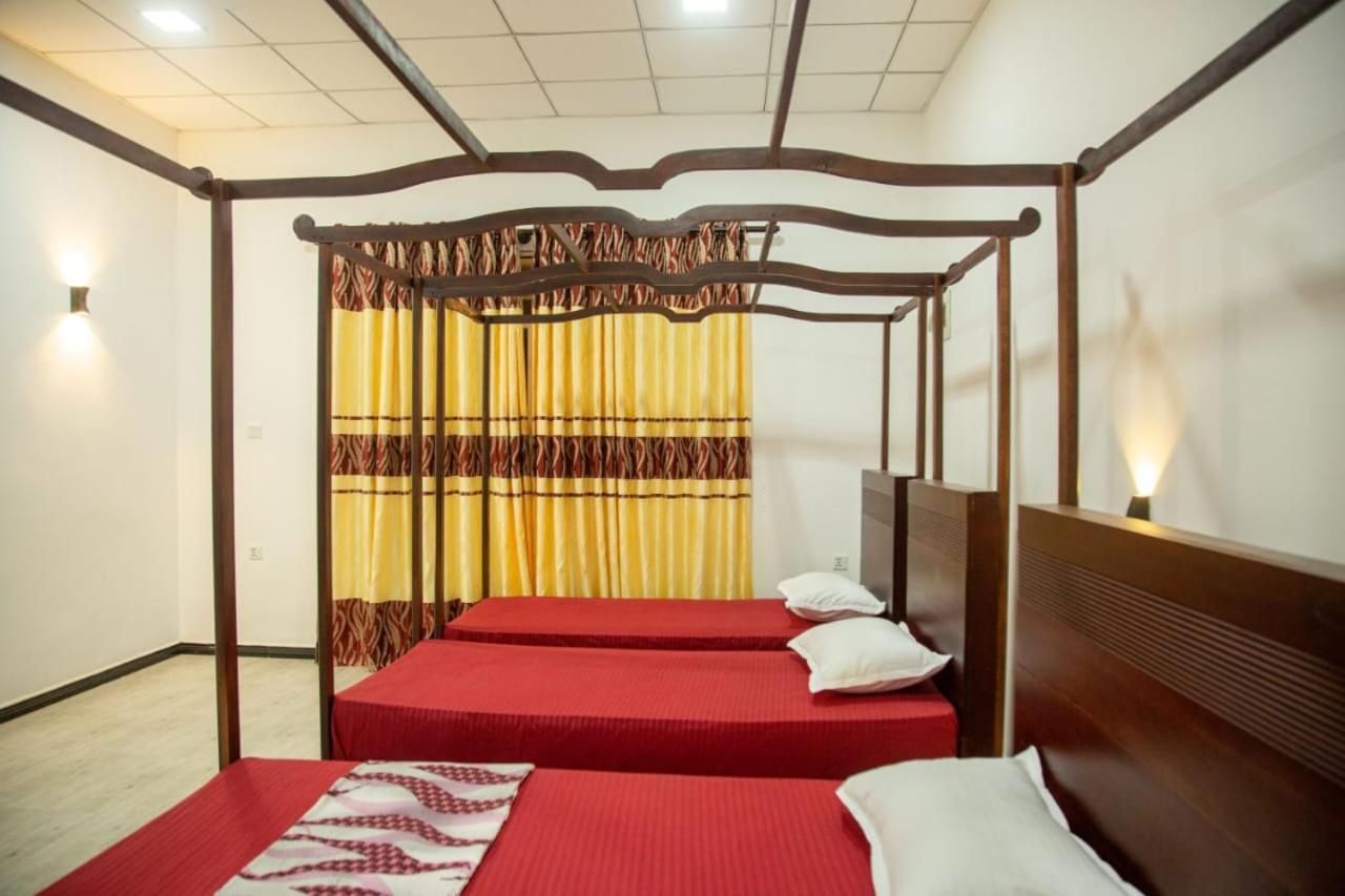 Water Bird's & Yala Safari Homestay *