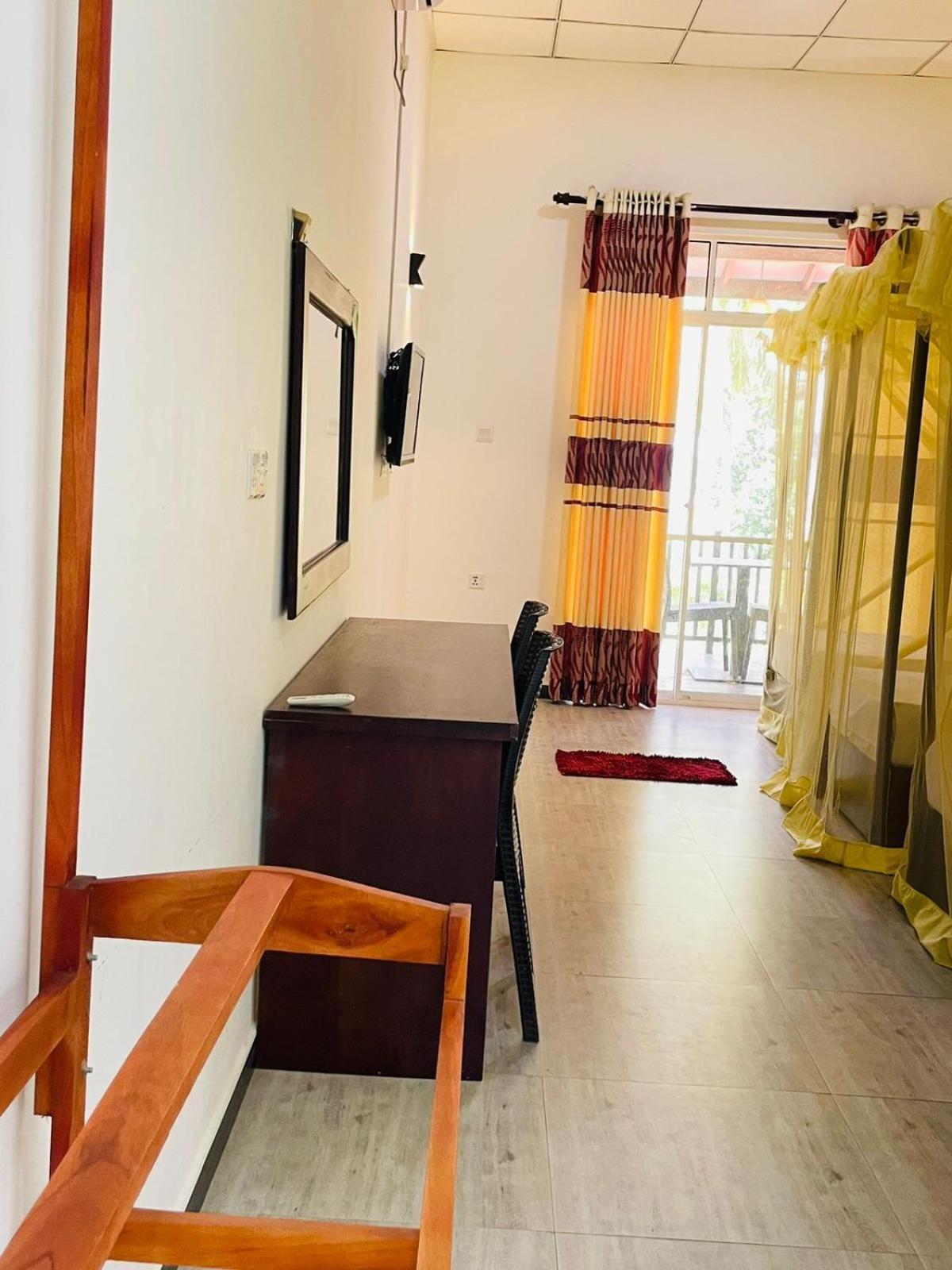 Water Bird's & Yala Safari Homestay Tissamaharama